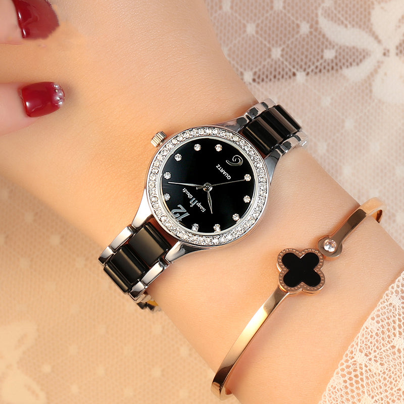 Women's Luxury Quartz Watch — Minimalist Gold Design — PuraVeil