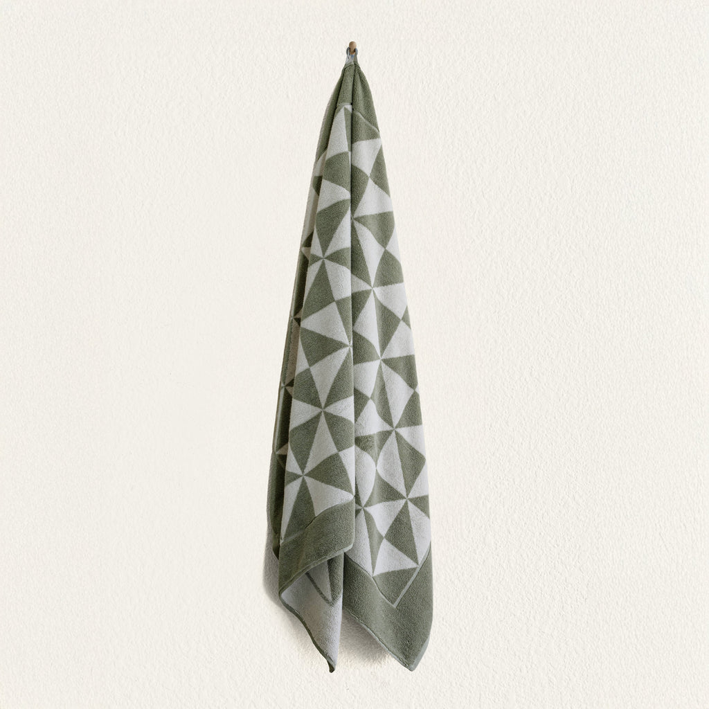 Umbra Towels results - PuraVeil